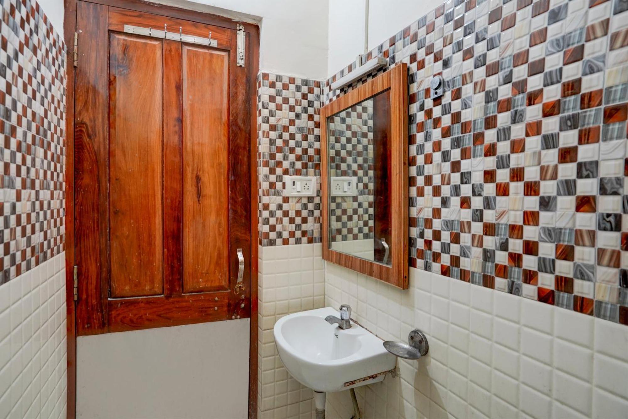 Super Hotel O Jwalapur Near Prem Ashram Haridwār Eksteriør bilde